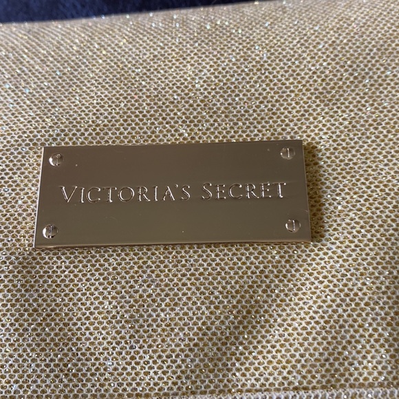 Victoria Secret gold shimmer makeup bag - Picture 3 of 6